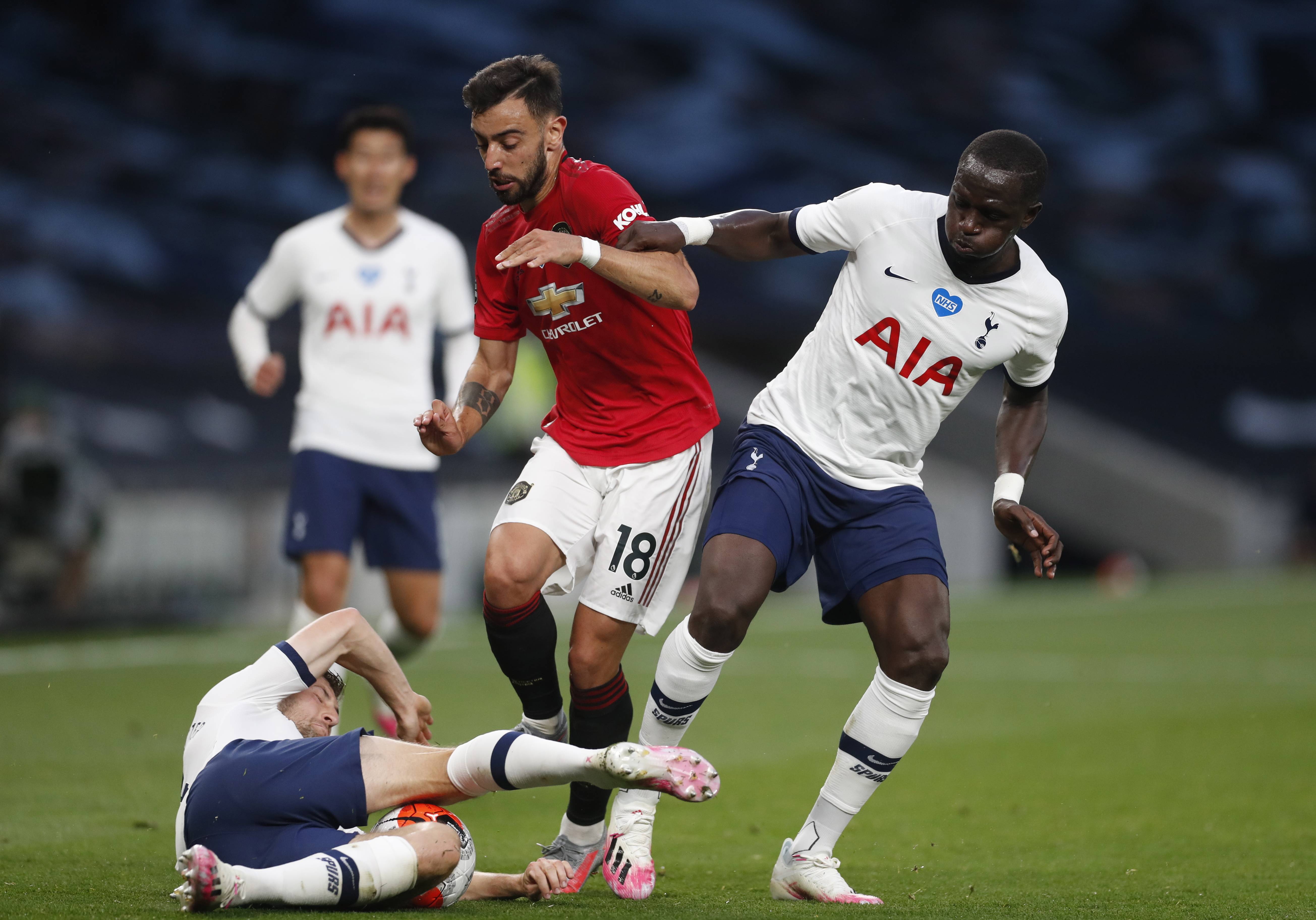 面的中后卫 面的中后卫