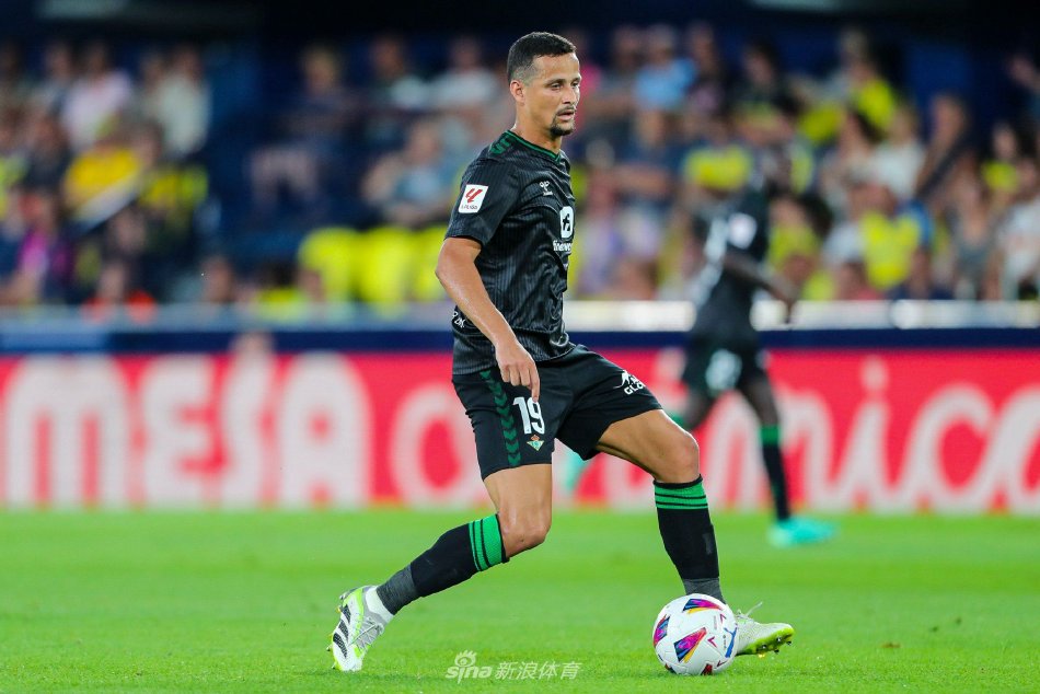 的球员凭借 的球员凭借